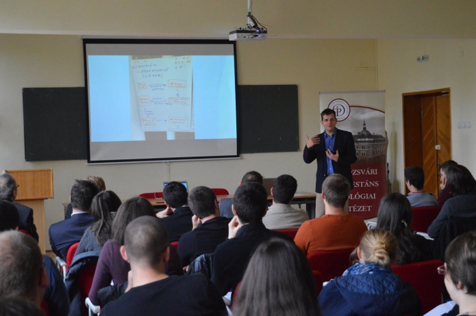 Kádár Magor előadása