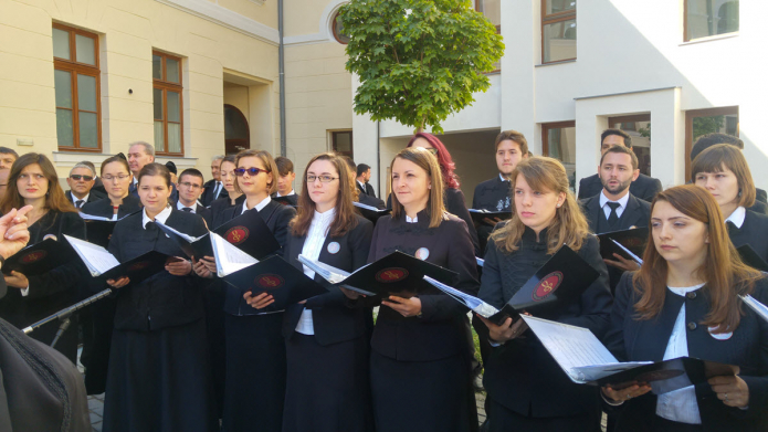 A vegyeskar szolgálata