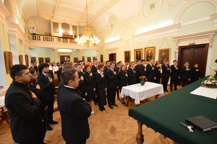 Fogadalmat tesz az első évfolyam