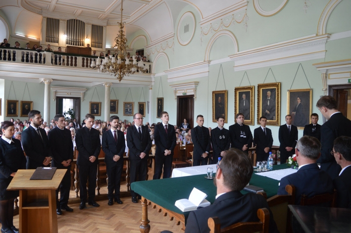 A 2016-2017-ben végzett évfolyam ünnepélyes fogadalmat tesz