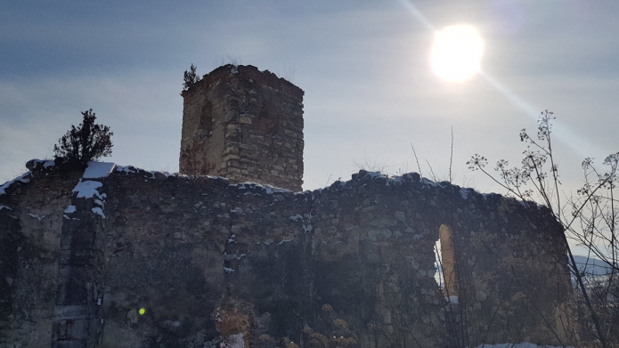 A borosbenedeki templomromnál