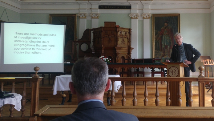 Henk de Roest (PThU) előadást tart