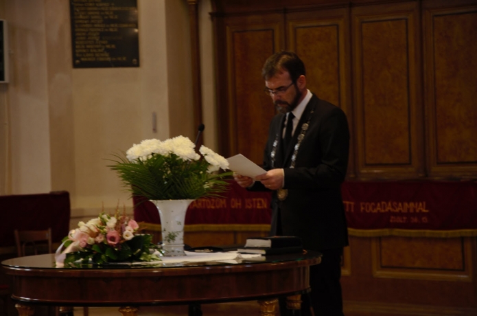 Évnyitó beszédet mond Kolumbán Vilmos József rektor