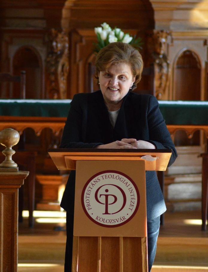 Gede Ildikó nyugalmazott református lelkipásztornő a szolgálatról és szeretetről