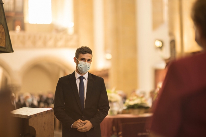 Virginás Ervin átveszi a jutalomdíjat