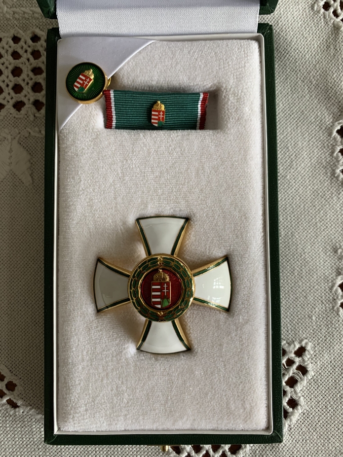 A díjazott kitüntetése