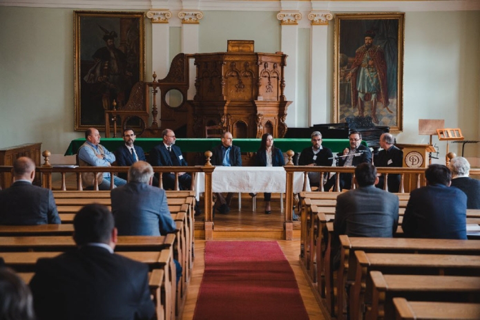 A Tavaszy-konferencia kerekasztal beszélgetésének résztvevői