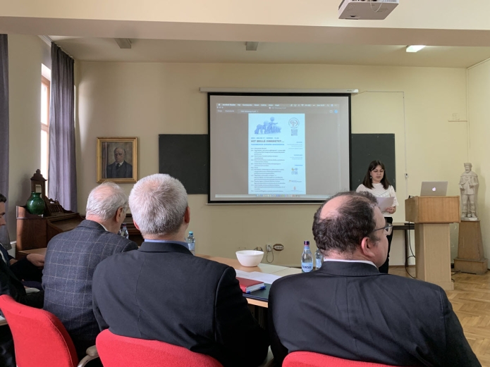 Tóth Henrietta Beatrix a 2023. TDK moderátora