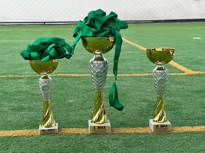 Egy focibajnokságon nemcsak első helyezettek vannak...