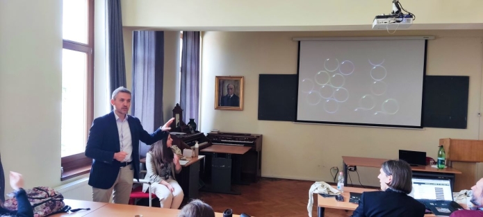 Az esemény bezárása