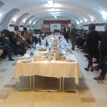 Közös vacsora, a hollandiai peregrinusok történeteivel fűszerezve