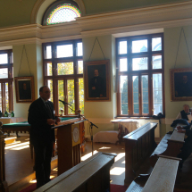 Kállay Dezső rektor moderál