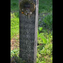 Virág Károly, néhai szilágyfőkeresztúri lelkész, IKE utazó titkár kopjafája