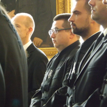 A segédlelkészi szolgálatra készülő hallgatók a lelkipásztor kötelességeiről szóló hitvallási tanítást hallgatják