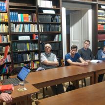 Kiss Jenő könyvismertetőt tart