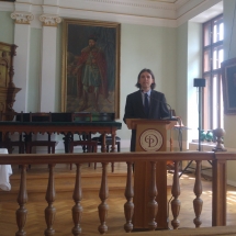 Koppándi Botond (KPTI) Thomas G. Long könyvének magyar fordítását mutatja be