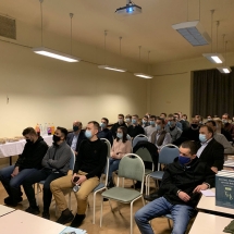 A könyvest hallgatósága a KPTI hallgatói, volt hallgatói és tanárai