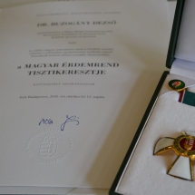 A díjazott kitüntetése