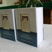 A 65. életévét betöltött Adorjáni Zoltán tiszteletére készült emlékkötet