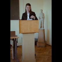 Nagy Eszter előadást tart a 25. ETDK keretében