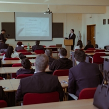 Ambrus Mózes előadást tart a 25. ETDK keretében