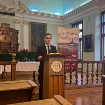 Telegdi István áhítatot tart