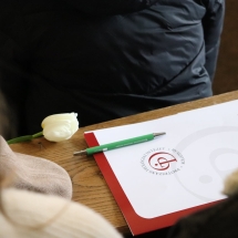 Közben Március 8. is van